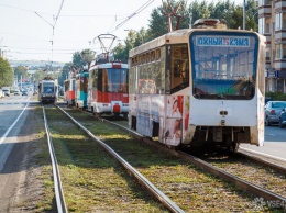 Трамвай временно изменил маршрут из-за поломки на путях в Кемерове