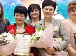 В Алтайском крае наградили десять сельских педагогов-просветителей