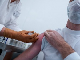 Минздрав зарегистрировал вакцину от коронавируса «Спутник Лайт»