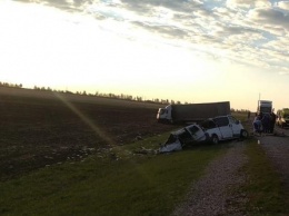 Пять человек погибли в ДТП с микроавтобусом и грузовиком в Татарстане
