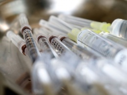 Регулятор США одобрил применение вакцины от COVID-19 компании Pfizer для подростков