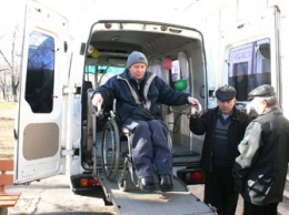 В Приамурье планируют изменить условия поездок на бесплатном такси для инвалидов