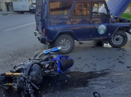 В Горно-Алтайске молодой байкер погиб после столкновения с «УАЗом» на перекрестке