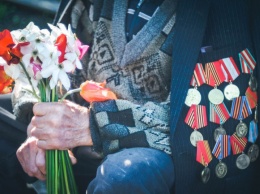 Наркоманы ограбили ветерана в Санкт-Петербурге под предлогом поздравления с Днем Победы