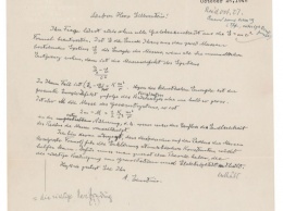 Письмо Эйнштейна с его знаменитой формулой ушло с аукциона за более чем 1,2 млн долларов
