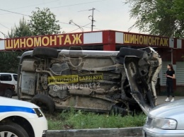 Шесть человек пострадали в двух ДТП на вечерних улицах Барнаула
