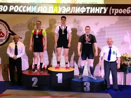 Спортсмен из Вяртсиля выиграл Первенство России по пауэрлифтингу и обновил рекорд Карелии