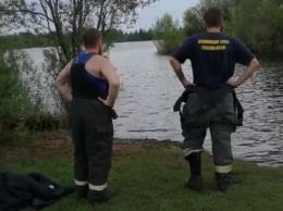 В Пудожском районе пожарные спасли мальчика, который попытался переплыть реку