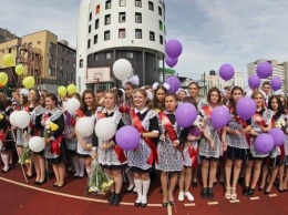 Выпускной в Алтайском крае обойдется родителям школьников от 8 тысяч рублей