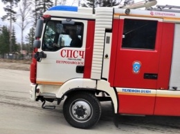 В Петрозаводске на пожаре площадью в квадратный метр погиб человек