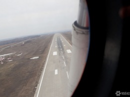 Самолет неожиданно отклонился от взлетно-посадочной полосы в Якутске