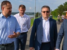 Губернатор и городской голова открыли летний сезон на набережной Яченского водохранилища