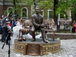 Памятник Олегу Маслову открыли в Благовещенске