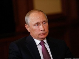 Путин подписал закон о временном запрете избираться причастным к экстремизму