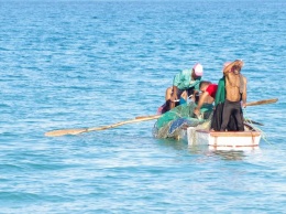 В Мексике потерпевших кораблекрушение рыбаков спас холодильник