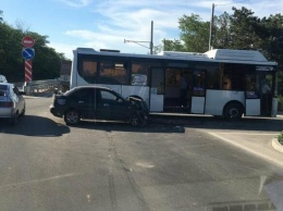 В Симферопольском районе произошло ДТП с участием автобуса: есть пострадавшие, - ФОТО