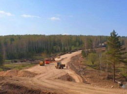 Дорогу за 480 млн рублей строят в Алтайском крае