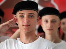«Юнармия» накануне Дня России пополнилась курсантами