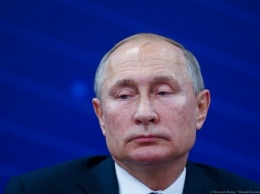 Путин продлил мораторий на выдворение иностранцев из России