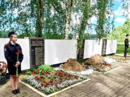 Под Зеленоградском перезахоронили экипаж танка, погибший в бою в апреле 45-го (фото)