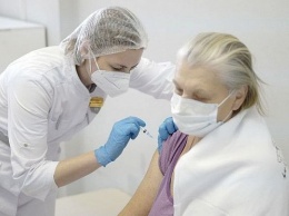 Иммунолог оценил шансы умереть без прививки от коронавируса