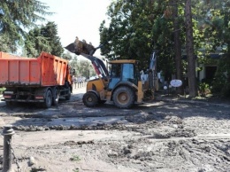 Симферополь направит в Ялту дополнительную технику для ликвидации последствий потопа