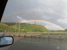 Двойная радуга появилась в Кемерове после сильного ливня
