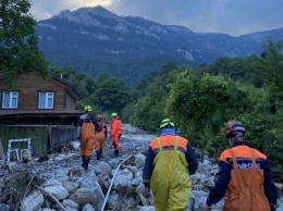 Число пострадавших в результате потопа в Ялте выросло до 55 человек, одну женщину все еще не нашли