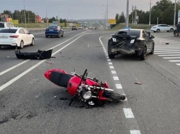 Сбитый на Усть-Курдюмском шоссе мотоциклист попал в больницу