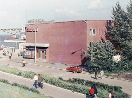 В Саратове часть здания бывшего кинотеатра "Экран" выставлена на торги