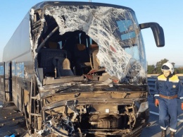 Туристический автобус "Крым-Саратов" попал в ДТП на трассе. Есть пострадавшие