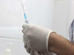 Министр заявил о готовности вакцинировать всех саратовских учителей