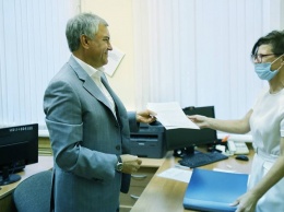 Выборы в Госдуму. Вячеслав Володин подал документы в избирком