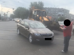ДТП на путях временно заблокировало движение трамваев в Кемерове