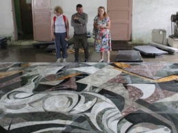 Художественный музей Алтайского края украсит мозаика колыванских мастеров