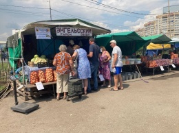После отъезда Валерия Радаева на "губернаторском" рынке появились овощные ценники