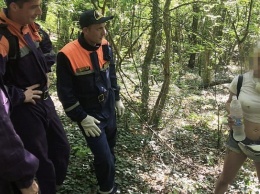 Под Анапой спасатели с помощью WhatsApp нашли заблудившуюся в горах девушку
