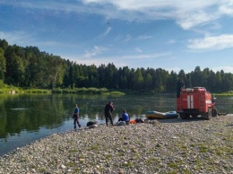В Турочакском районе водолазы достали из воды тела утонувших рыбаков