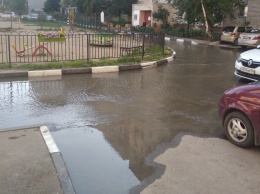 Потопы на улицах. В двух районах Саратова отключили воду