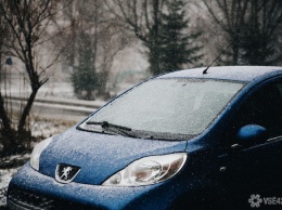Кузбассовцы опубликовали видео со снегом в середине лета