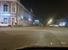 Сегодня ночью в Старом Осколе на улице Ленина произошла сильная авария