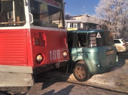 В Бийске произошло два ДТП с участием трамваем