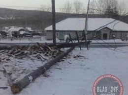 В Соловьевске экскаватор оборвал провода и сломал три электроопоры
