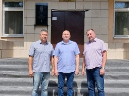 Кемеровский предприниматель вместе с ООО "Инмаксо Лакра" обеспечил родную школу материалами для ремонта