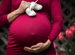 Минздрав предупредил россиян о риске преждевременных родов у женщин с COVID-19