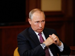 Путин заявил о необходимости выплатить пенсионерам по 10 тысяч рублей