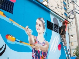 Граффити с гимнасткой Диной Авериной появилось в Краснодаре