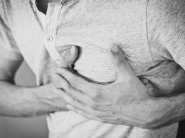 Российский врач назвала неприятные ощущения в груди признаком приближающегося инфаркта