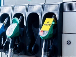 Вице-премьер Новак: осенью цена на топливо в РФ будет «еще более нормальной»