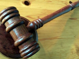 Суд в Сочи отправил в колонию блогера и юриста за вымогательство